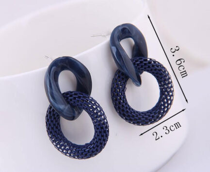 Fashion Exaggerated Acrylic Chain Earrings - Image 3